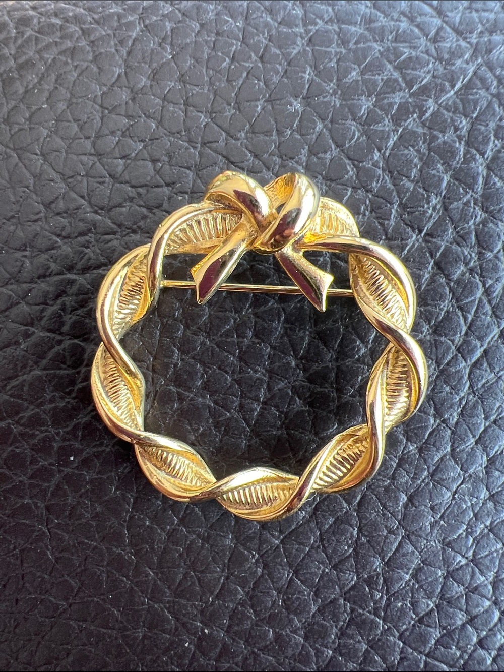 Gold-Tone Wreath Bow Brooch - Women's Jewelry
